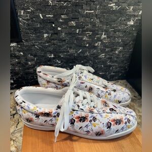 Easy Spirit Leather Floral Walking Shoe Size 9 Boho Feminine Pretty New